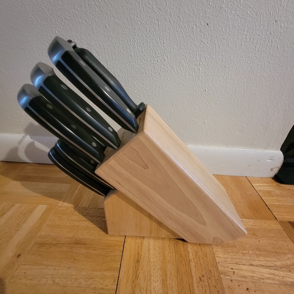 J.A. Henckels International 12pc. Cutlery Set - Picture 3 of 4